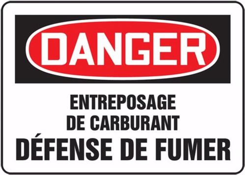 DANGER ENTREPOSAGE DE CARBURANT DÉFENSE DE FUMER (FRENCH)