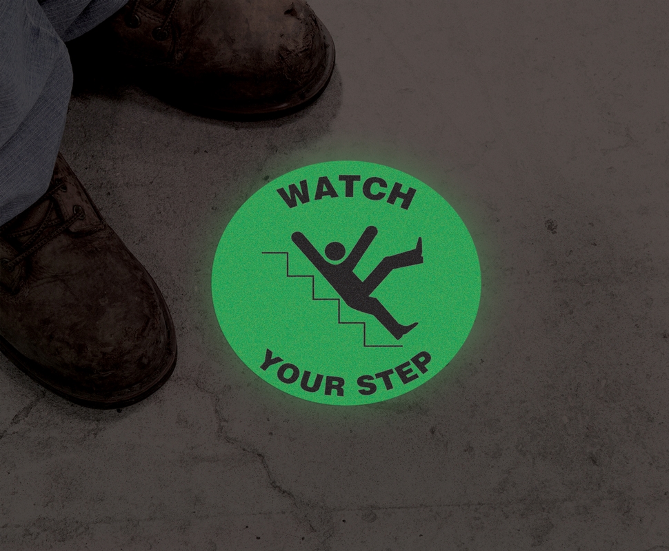 WATCH YOUR STEP (GLOW)